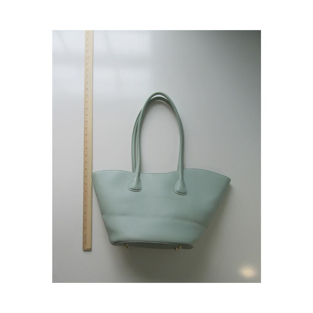 Moncrief London Anabel Frosty Green Italian Leather Tote Bag - Picture 13 of 16
